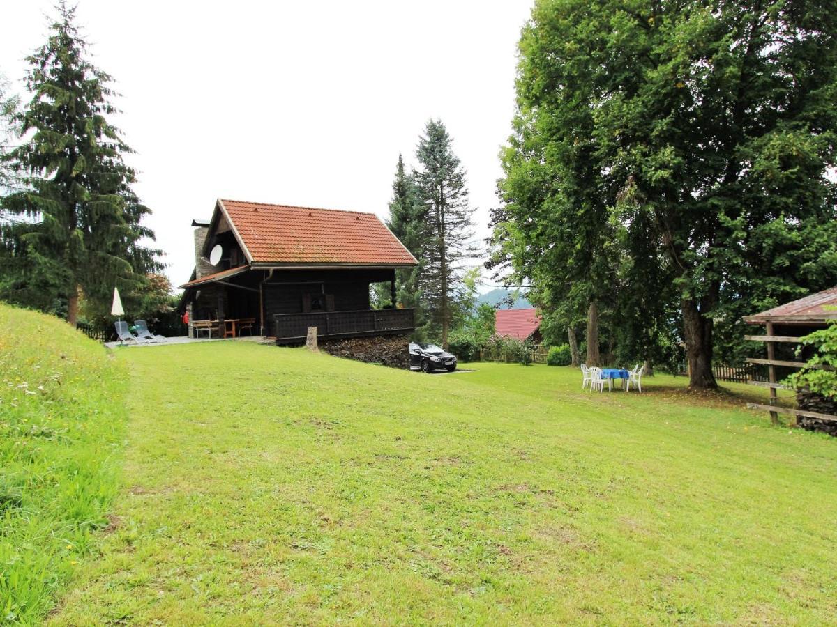 Quiet Holiday Home Near Ski Resort Neuhaus  ภายนอก รูปภาพ